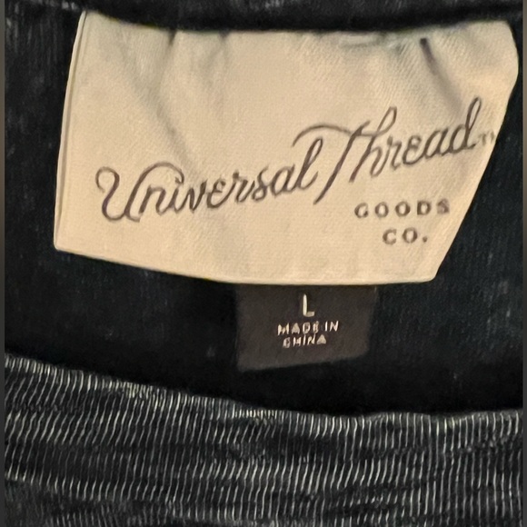 Universal Thread Tank - Picture 2 of 3